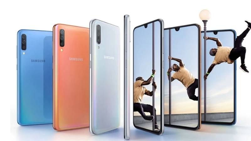 Chiếc điện thoại Android đầu tiên của Samsung đã mở ra một thời kỳ vàng cho ông lớn xứ Kim Chi Chiếc điện thoại Android đầu tiên của Samsung đã mở ra một thời kỳ vàng cho ông lớn xứ Kim Chi