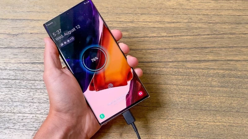 Điện thoại Samsung có dung lượng pin lớn cùng giao diện người dùng thông minh Điện thoại Samsung có dung lượng pin lớn cùng giao diện người dùng thông minh