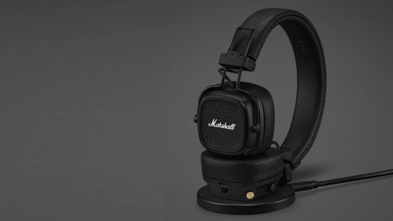 Tai nghe marshall có cấu hình EQ. Tai nghe marshall có cấu hình EQ.