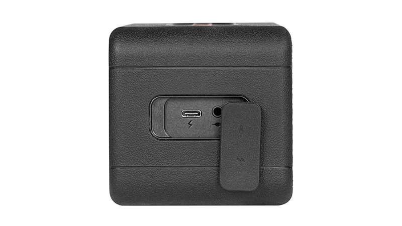 Đạt chuẩn kháng nước IPX4. Đạt chuẩn kháng nước IPX4.