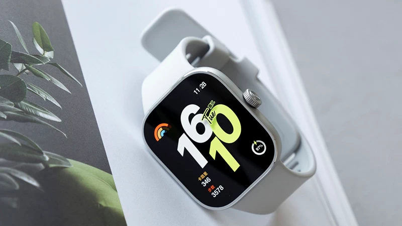 Redmi Watch 4 trang bị màn hình AMOLED rõ nét. Redmi Watch 4 trang bị màn hình AMOLED rõ nét.