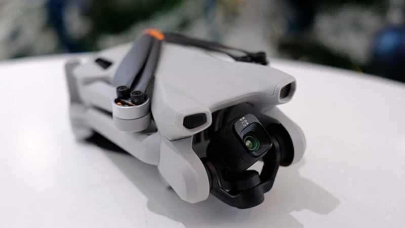 Tính năng quay dọc trên Flycam DJI Mini 3. Tính năng quay dọc trên Flycam DJI Mini 3.