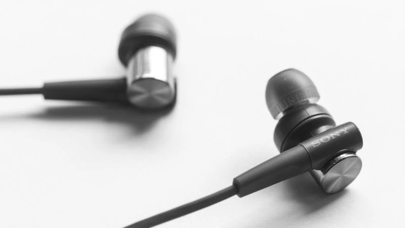 Tai nghe Sony in-ear Tai nghe Sony in-ear