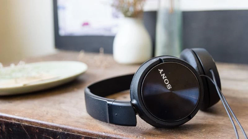 Mỗi sản phẩm tai nghe Sony đều phải trải qua quy trình với một loạt các giai đoạn phức tạp Mỗi sản phẩm tai nghe Sony đều phải trải qua quy trình với một loạt các giai đoạn phức tạp