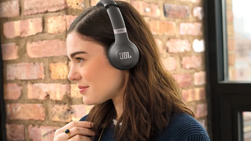 Chất lượng âm thanh ở tai nghe JBL được đông đảo người dùng đánh giá cao Chất lượng âm thanh ở tai nghe JBL được đông đảo người dùng đánh giá cao