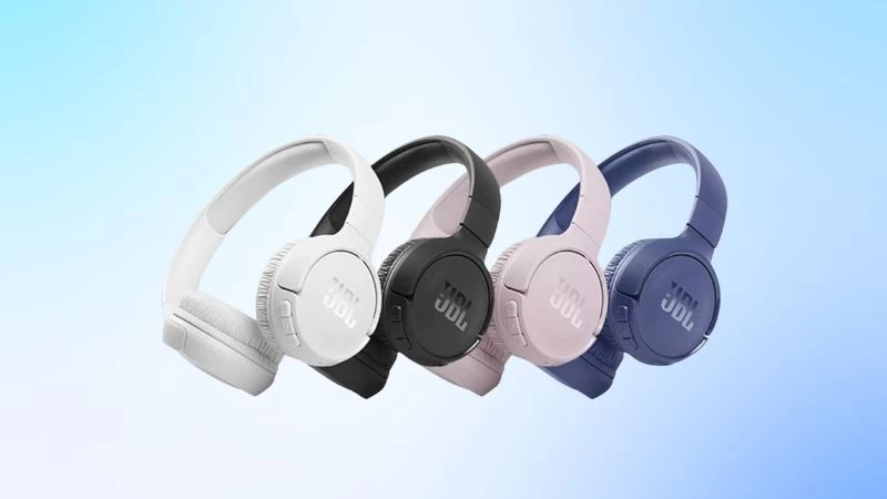 Tai nghe JBL là dòng sản phẩm vô cùng được yêu thích đến từ thương hiệu sản xuất âm thanh nổi tiếng Harman International Tai nghe JBL là dòng sản phẩm vô cùng được yêu thích đến từ thương hiệu sản xuất âm thanh nổi tiếng Harman International