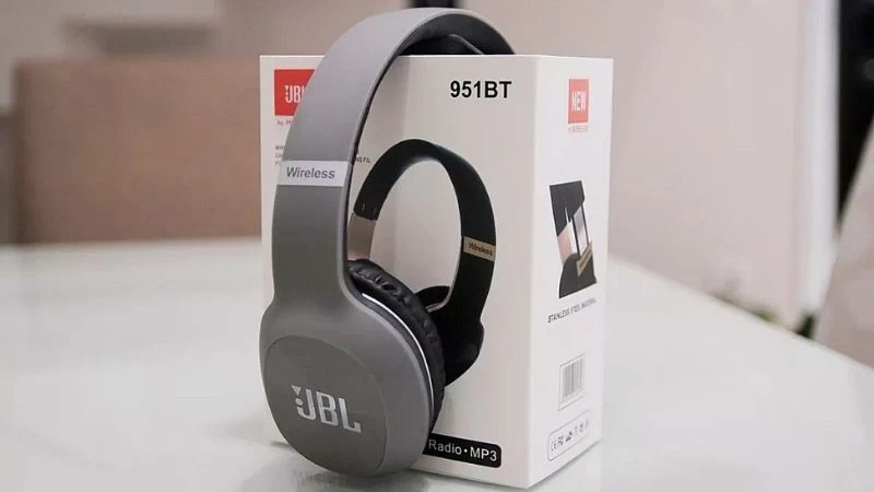 Tai nghe JBL chụp tai Tai nghe JBL chụp tai