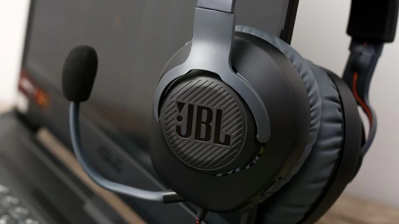 Bước đầu tiên để chọn mua tai nghe JBL phù hợp là xác định nhu cầu và mục đích sử dụng Bước đầu tiên để chọn mua tai nghe JBL phù hợp là xác định nhu cầu và mục đích sử dụng