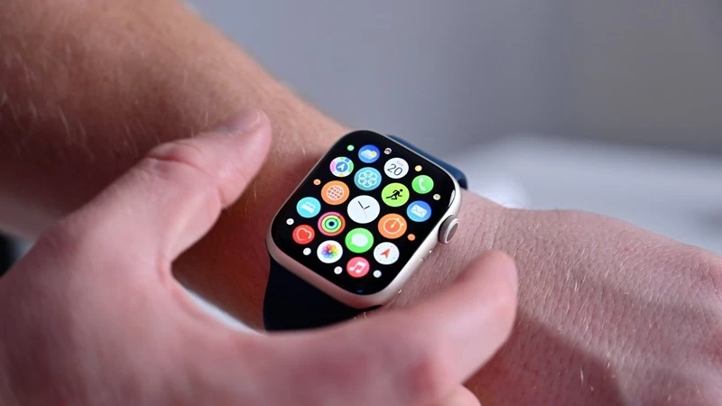 Apple Watch Series 8 hỗ trợ sạc nhanh tốc độ Apple Watch Series 8 hỗ trợ sạc nhanh tốc độ