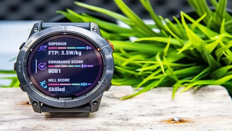 Garmin Fenix 7 là series đồng hồ được thiết kế hướng đến những người yêu thích thể thao ngoài trời và vận động mạnh Garmin Fenix 7 là series đồng hồ được thiết kế hướng đến những người yêu thích thể thao ngoài trời và vận động mạnh