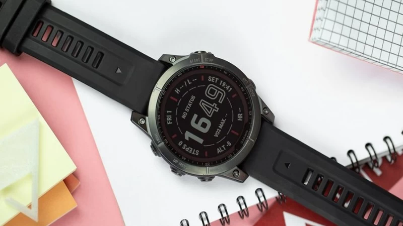 Thời lượng pin giữa Garmin Fenix 7 Regular và 7S Regular có sự chênh lệch đáng kể Thời lượng pin giữa Garmin Fenix 7 Regular và 7S Regular có sự chênh lệch đáng kể