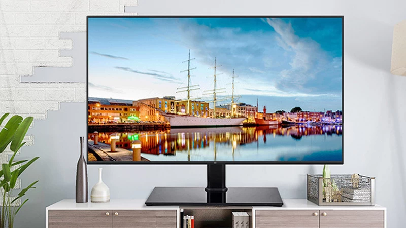 Tivi LED truyền thống. Tivi LED truyền thống.