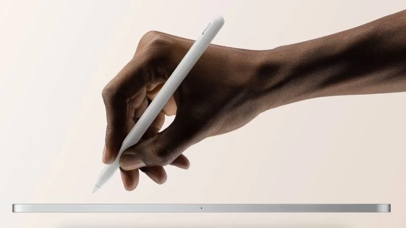 Apple không có thay đổi nhiều về thiết kế tổng thể của các bút cảm ứng Apple Pencil Apple không có thay đổi nhiều về thiết kế tổng thể của các bút cảm ứng Apple Pencil