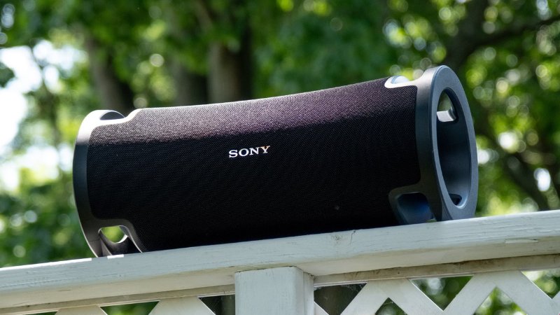 Màng loa X-Balanced Speaker Unit độc đáo.