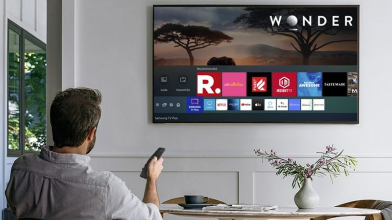 Màn hình 85 inch, độ phân giải 4K UHD sắc nét.