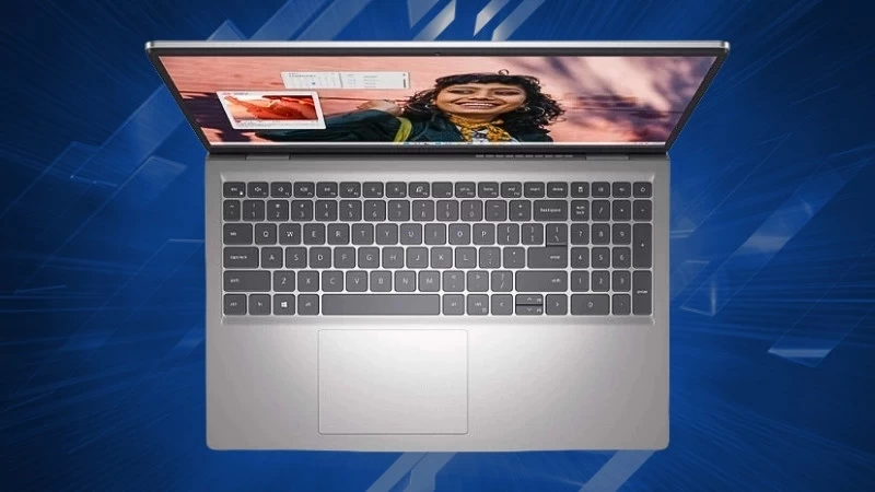 Bàn phím và touchpad. Bàn phím và touchpad.