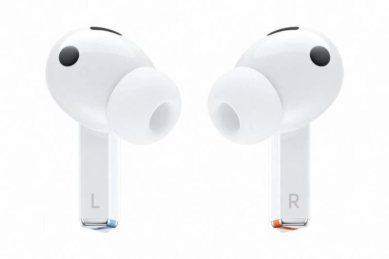 Galaxy Buds3 Pro với thiết kế nhỏ gọn, vừa vặn Galaxy Buds3 Pro với thiết kế nhỏ gọn, vừa vặn