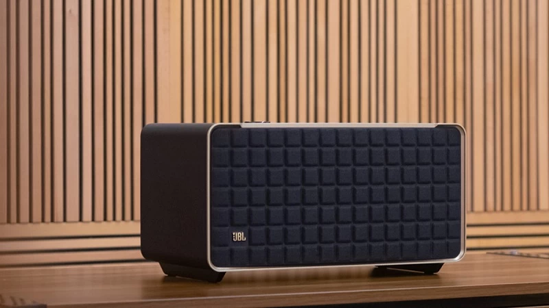 Dòng loa cao cấp. Dòng loa cao cấp.