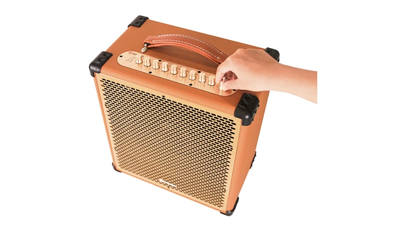 Thiết kế quai xách dễ di chuyển, vỏ bọc da PU bền bỉ, đẹp mắt. Thiết kế quai xách dễ di chuyển, vỏ bọc da PU bền bỉ, đẹp mắt.