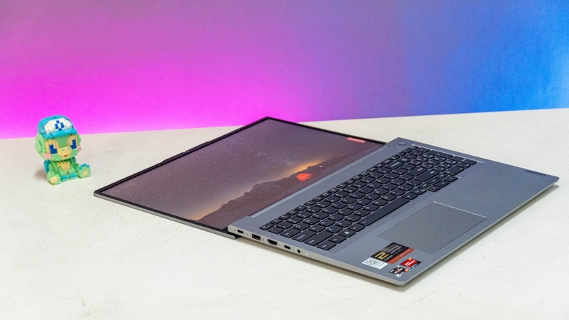Gập 180 độ.