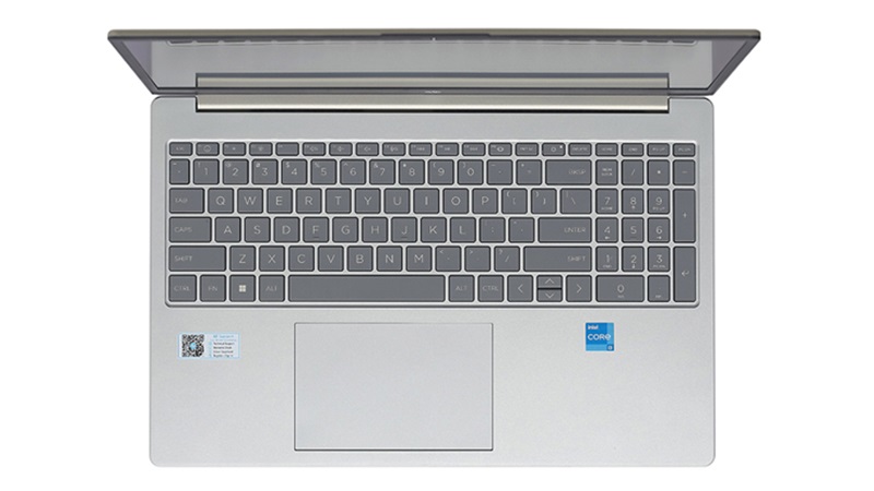 Bàn phím và touchpad.
