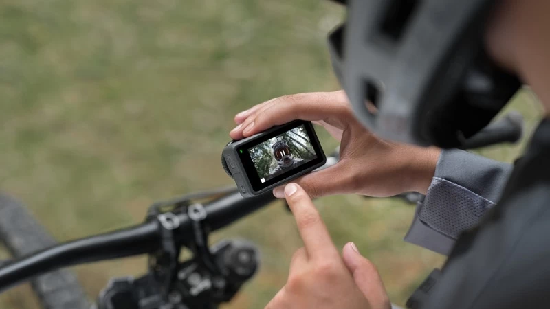 Tính năng điều khiển và kết nối linh hoạt. Tính năng điều khiển và kết nối linh hoạt.