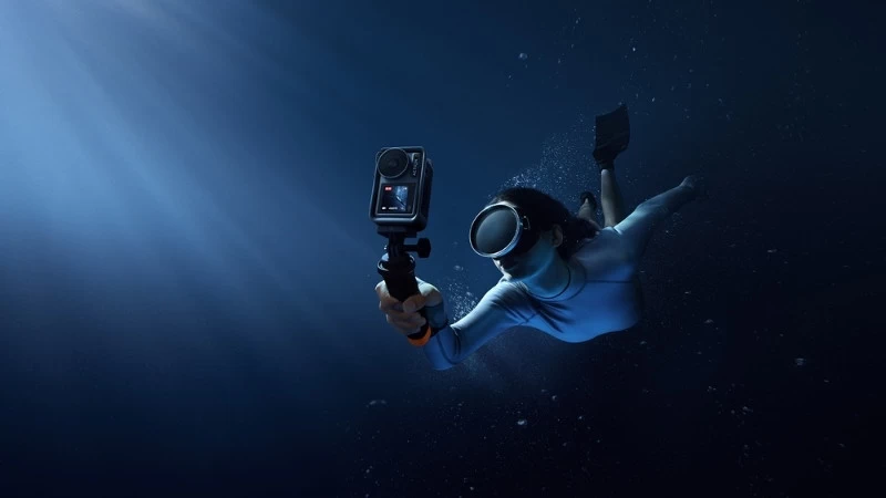 Chống nước ở độ sâu 16m. Chống nước ở độ sâu 16m.