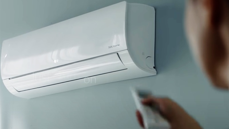 Điều hòa LG Inverter 9.200 BTU (1 HP) V10API1 được hoàn thiện với lớp vỏ máy làm bằng chất liệu nhựa cao cấp