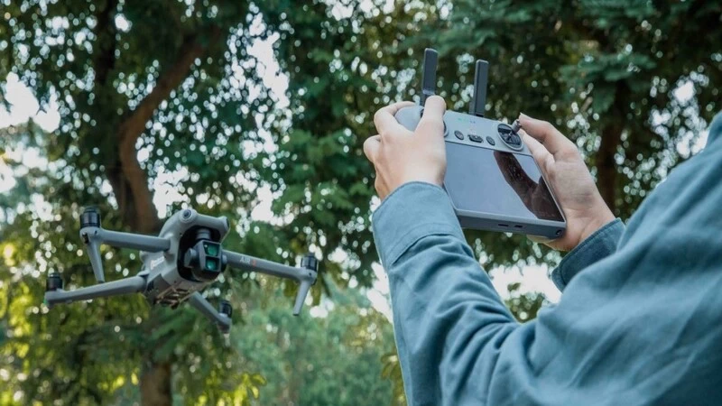 Bộ điều khiển hoàn hảo cho người dùng chuyên nghiệp. Bộ điều khiển hoàn hảo cho người dùng chuyên nghiệp.