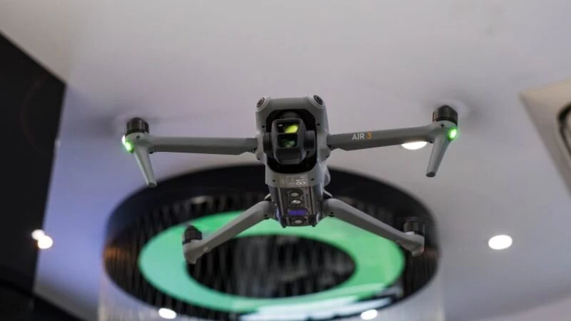 Hỗ trợ quay phim 4K/100fps. Hỗ trợ quay phim 4K/100fps.