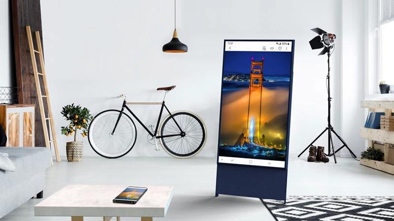 Smart tivi Màn Hình Xoay. Smart tivi Màn Hình Xoay.