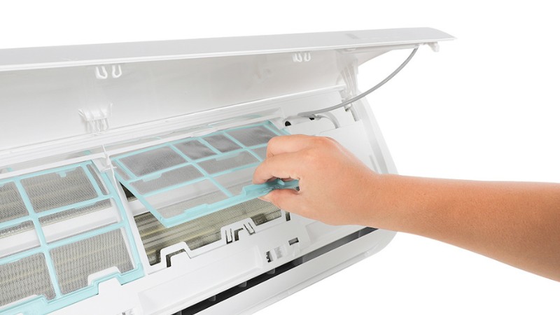 Thiết kế màu trắng thanh lịch, hiện đại của máy lạnh Midea Inverter 9.000 BTU (1 HP) MAFA-09CDN8