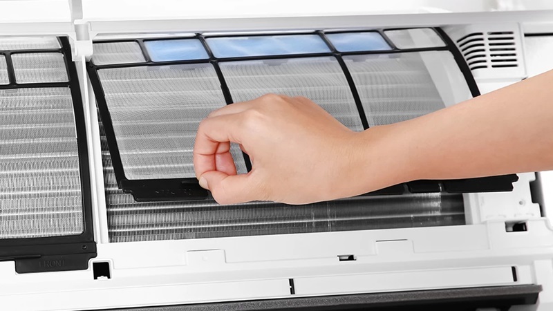 Máy lạnh Toshiba Inverter 20.400 BTU (2.5 HP) RAS-H24E2KCVG-V có khả năng loại bỏ các hạt bụi nhỏ nhất với Plasma Ion