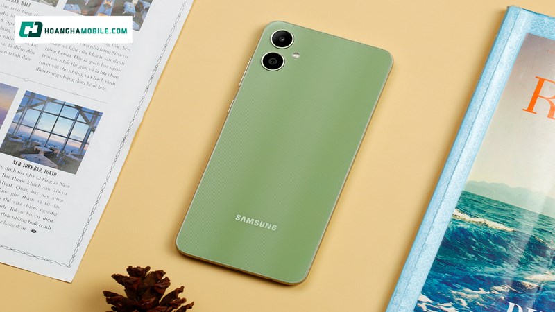 Cả hai thế hệ điện thoại Samsung Galaxy A06 LTE 4GB/64GB và A05 đều được trang bị camera chính 50MP Cả hai thế hệ điện thoại Samsung Galaxy A06 LTE 4GB/64GB và A05 đều được trang bị camera chính 50MP