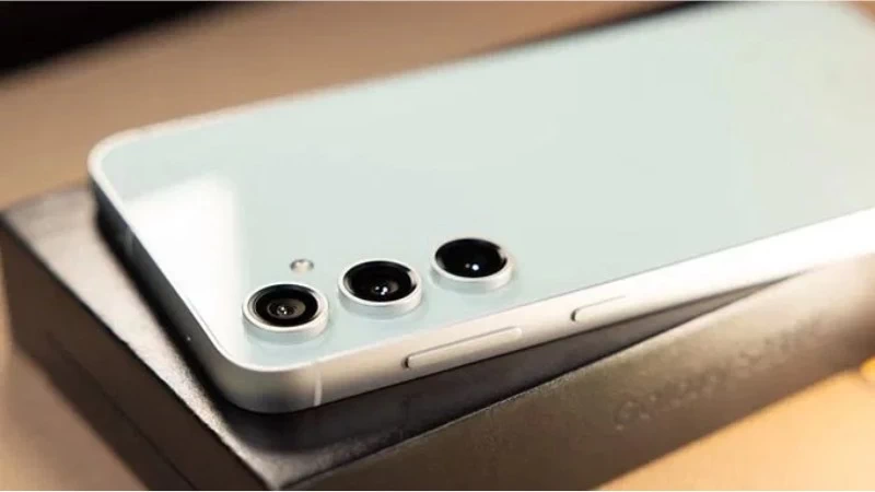 Pin khủng 5.000 mAh. Pin khủng 5.000 mAh.