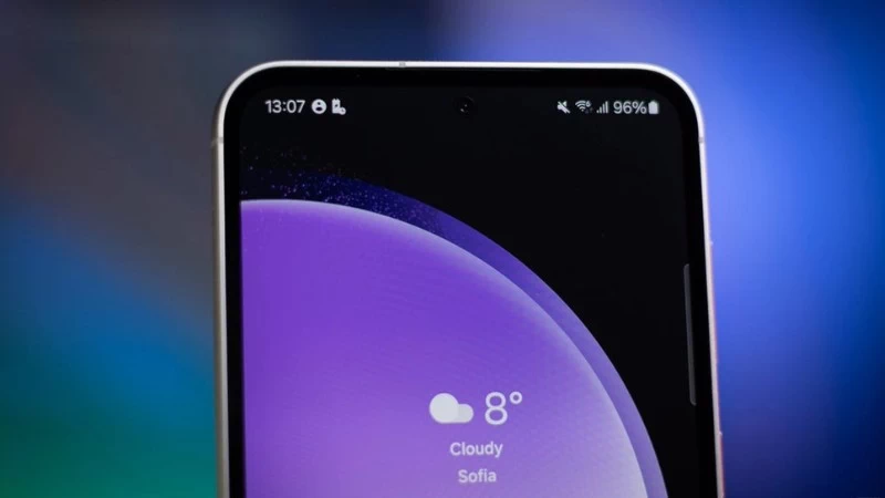 Dynamic Amoled. Dynamic Amoled.