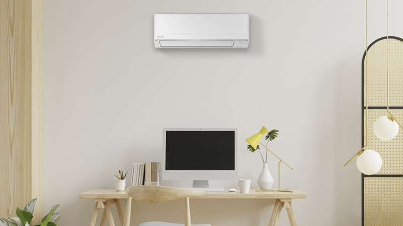 Thiết kế màu trắng đơn giản, trang nhã của máy lạnh Panasonic Inverter 9.040 BTU (1 HP) CU/CS-PU9AKH-8