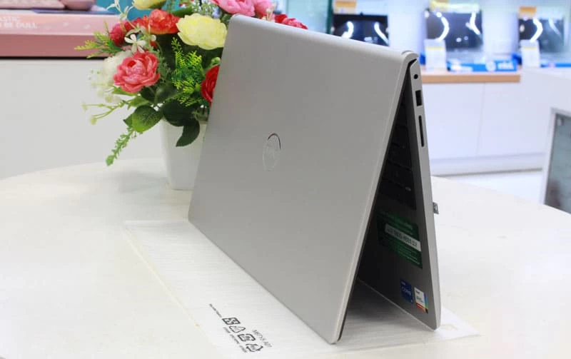 Thiết kế tinh tế. Thiết kế tinh tế.