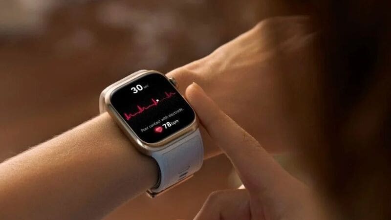 Đồng hồ cũng hỗ trợ NFC.