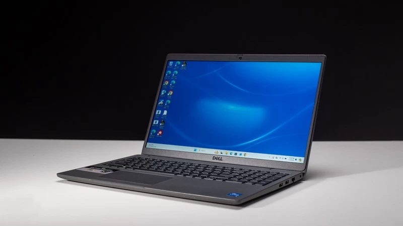 Laptop Dell Latitude 3540 71038100 là dòng máy tính xách tay được thiết kế dành cho người dùng văn phòng và doanh nhân Laptop Dell Latitude 3540 71038100 là dòng máy tính xách tay được thiết kế dành cho người dùng văn phòng và doanh nhân