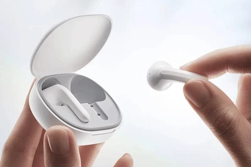 Thiết kế của tai nghe Redmi Buds 4 Lite nhỏ gọn, các góc được bo tròn tạo nên tổng thể hài hoà Thiết kế của tai nghe Redmi Buds 4 Lite nhỏ gọn, các góc được bo tròn tạo nên tổng thể hài hoà