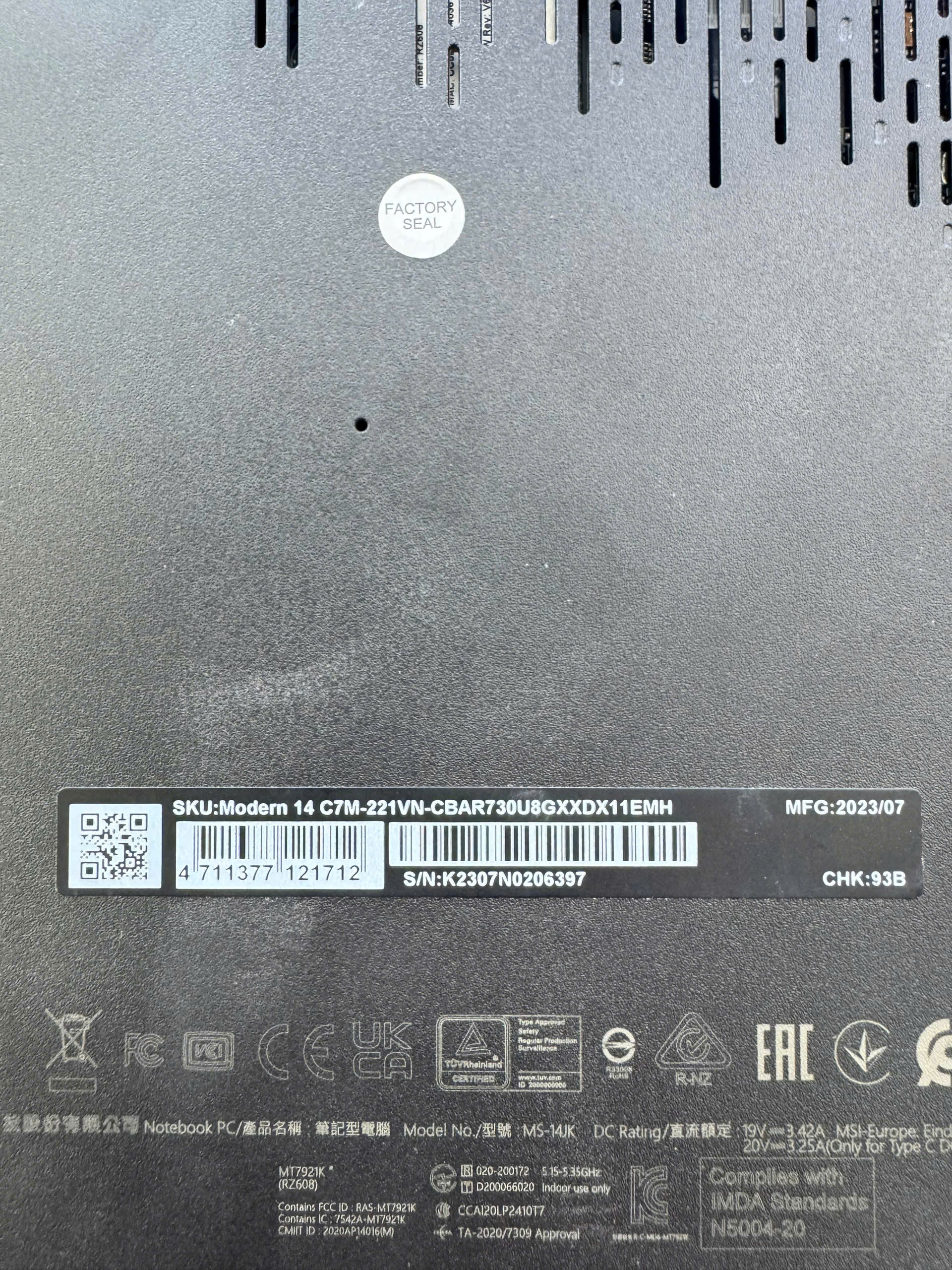 Máy tính xách tay MSI Modern 14 C7M-221VN, R7-7730U, 8GB, 512GB SSD