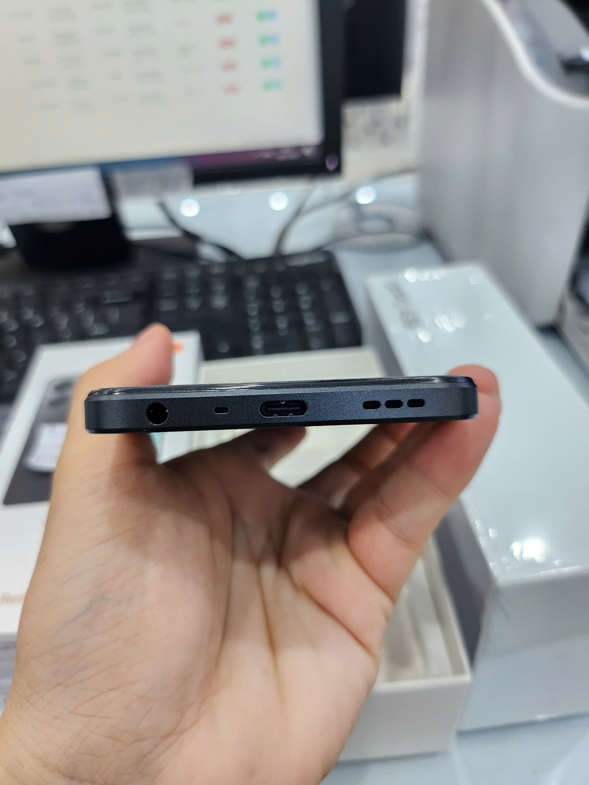 Điện thoại di động OPPO CPH2579 - 6GB A38, Đen - TBH