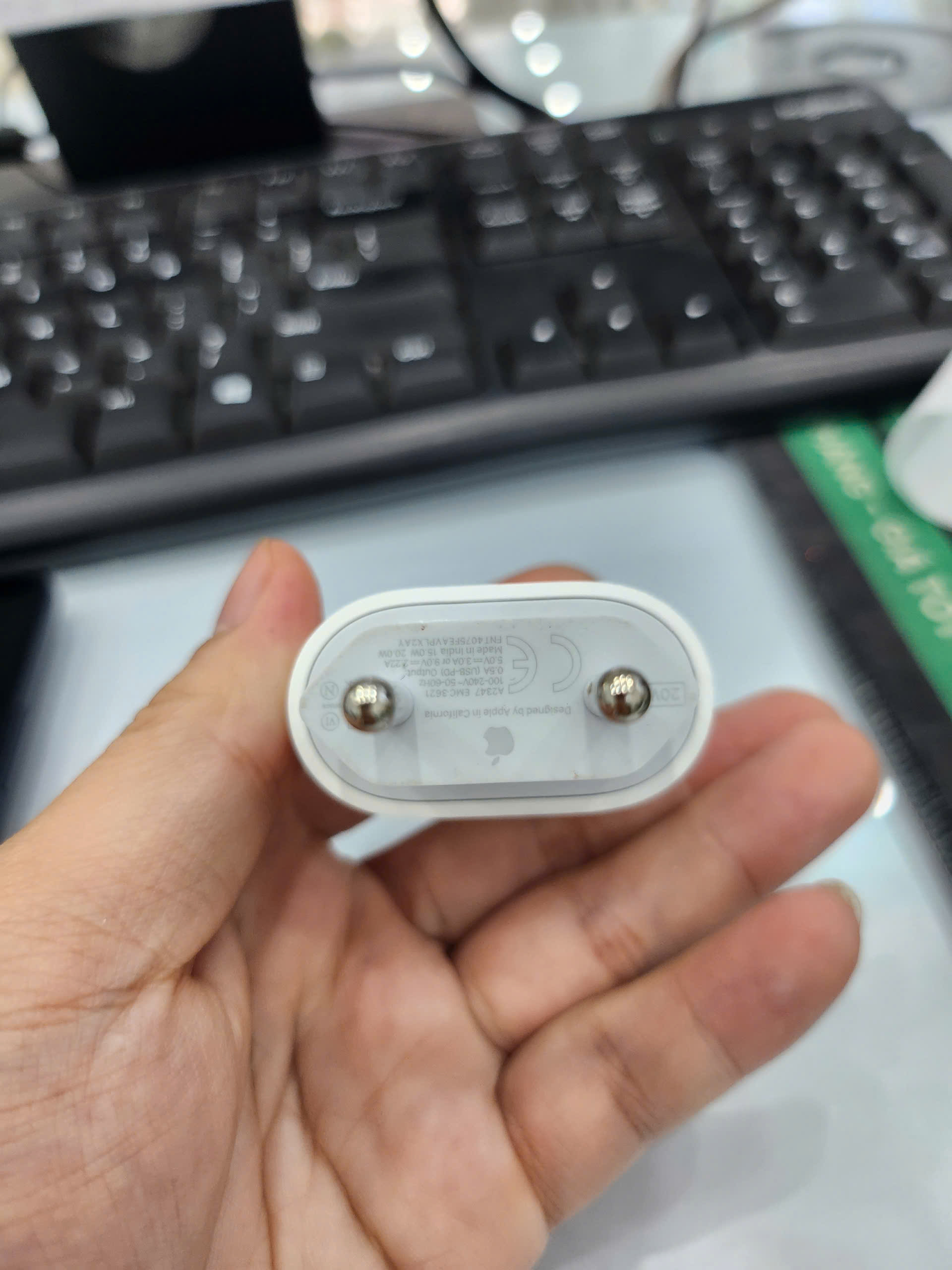 Sạc nhanh Apple iPhone 20W Type-C - Chính hãng - Qua sử dụng