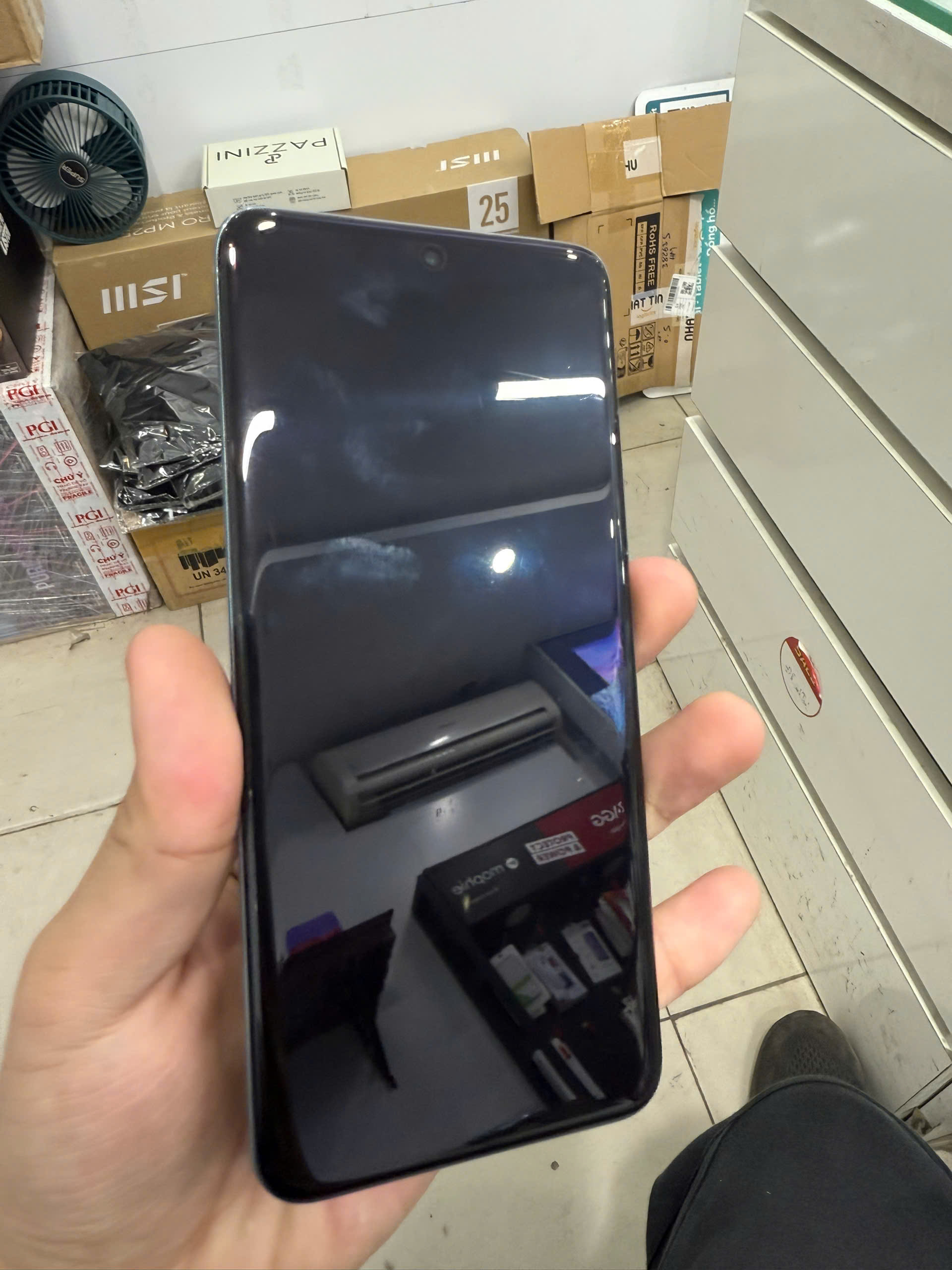 Điện thoại di động Honor 90 (12+256GB) Xanh Khổng Tước TBH -28 TRẦN PHÚ