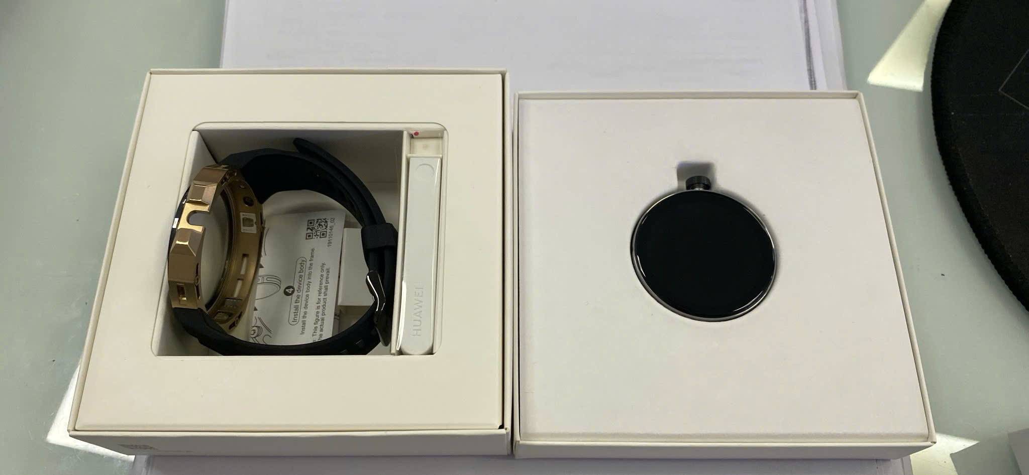 Đồng hồ thông minh Huawei Watch AND-B19 GT Cyber Urban Edition Golden Black Black Rubber Strap/Vàng Đen/DEMO