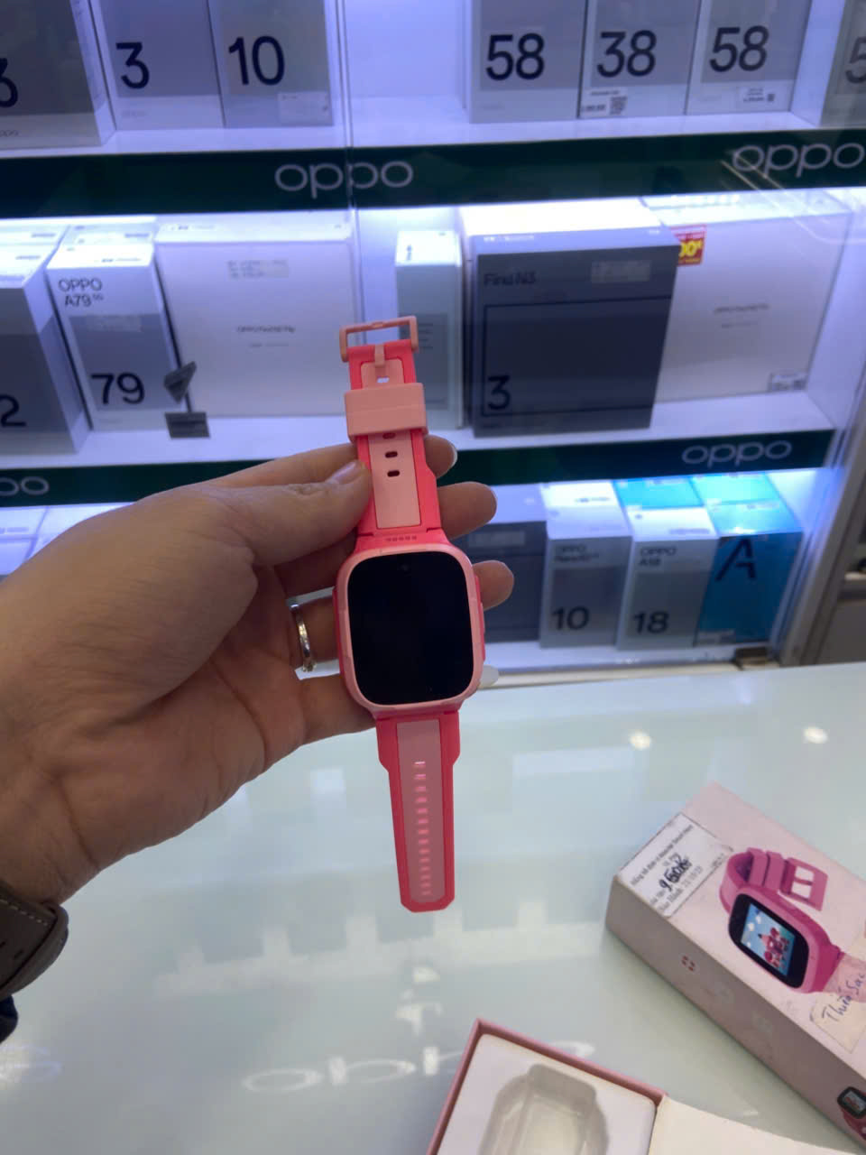 Đồng hồ Masstel Smart Hero 10 4G TBH