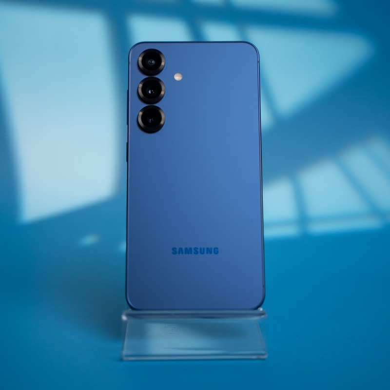 Samsung Galaxy S25.
