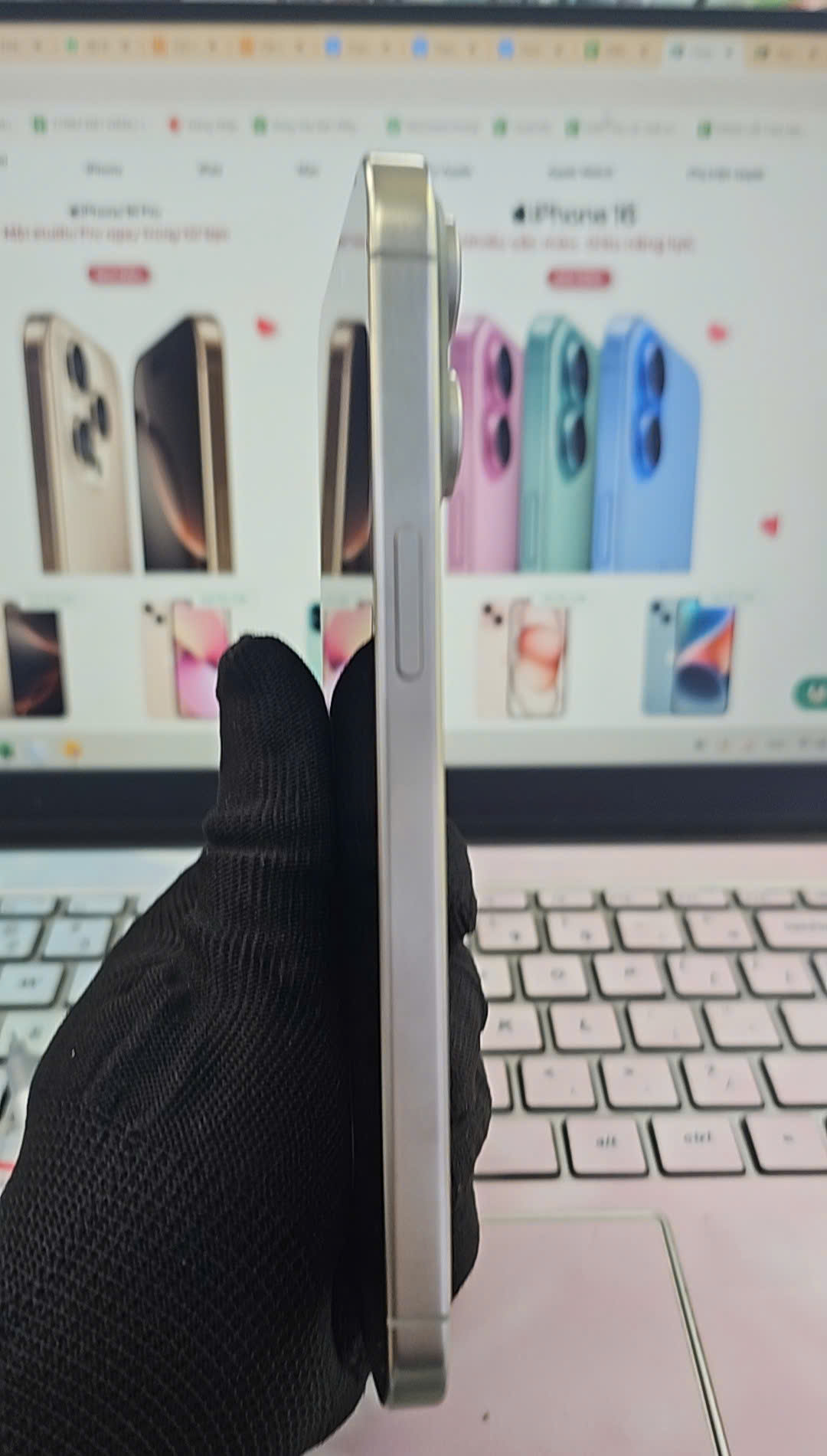 ĐTDĐ Apple iPhone 15 Pro Max 256GB White Titanium_MU783VN/A - Cũ