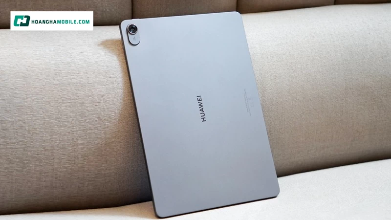 HUAWEI MatePad 11.5 inch (6GB/128GB) có viên pin 7700mAh, trong khi MatePad 11.5 HUAWEI MatePad 11.5 inch (6GB/128GB) có viên pin 7700mAh, trong khi MatePad 11.5